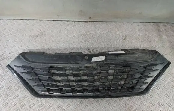 Iveco Daily 6th gen Front grill 5802317672 5802317675