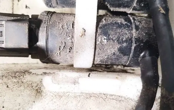 Subaru Forester SG Windscreen/windshield washer pump