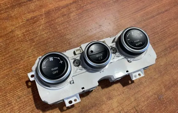 Mazda 6 Climate control unit
