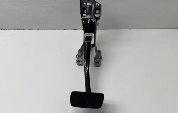Subaru Outback (BT) Brake pedal 3X06ANL