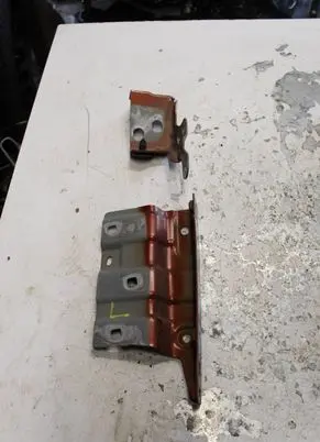 Dacia Jogger Fender mounting bracket