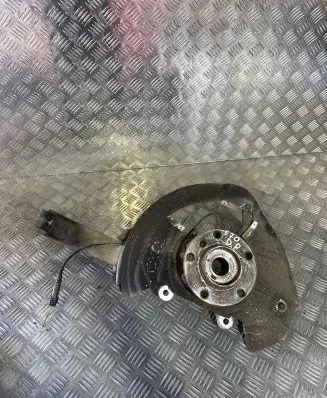 BMW X5 E70 Front wheel hub spindle knuckle