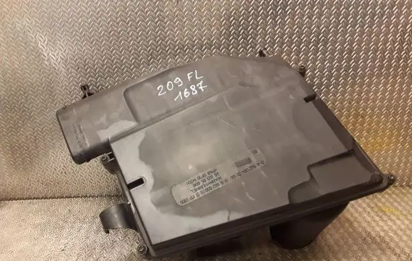 Mercedes-Benz CLK A209 C209 Air filter box 6420940204 A6420940204