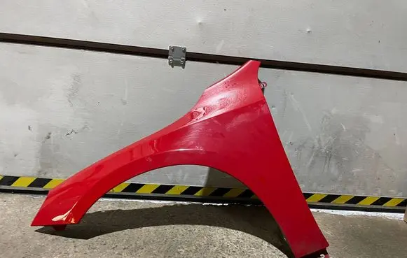 Volvo S60 Fender
