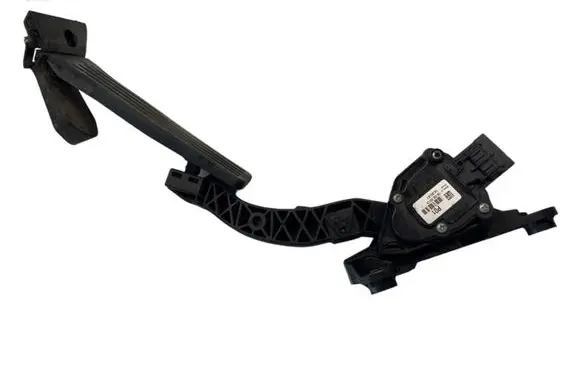 Hyundai i30 Accelerator throttle pedal 18022013