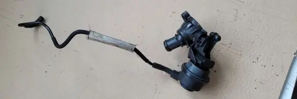 Audi A6 S6 C7 4G Engine coolant pipe/hose 059121737