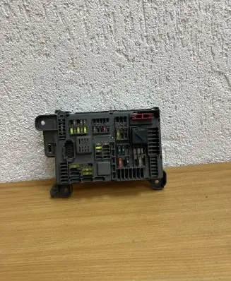 BMW X5 E70 Fuse module B01015300 F1159