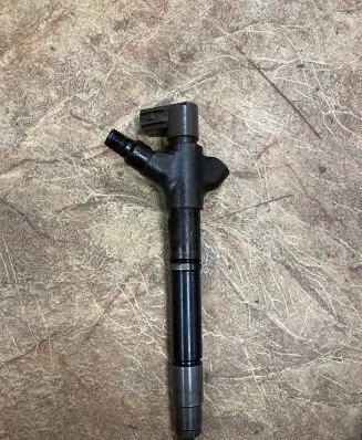 Toyota Avensis T270 Fuel injector