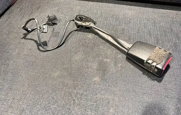 Audi A6 S6 C7 4G Front seatbelt buckle 8K0857755F