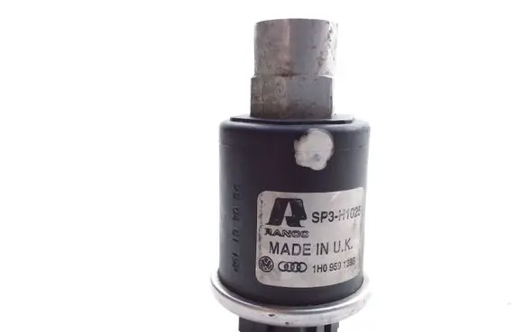 Air conditioning (A/C) pressure sensor