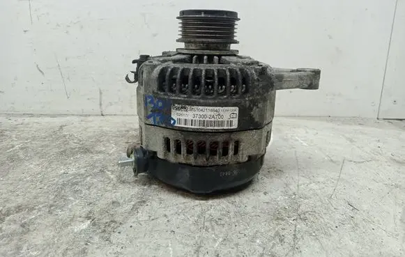 KIA Optima Generator/alternator 373002A700