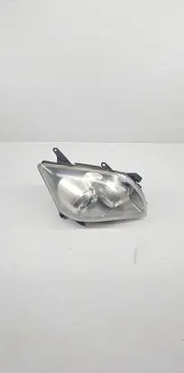 Toyota Avensis T250 Headlight/headlamp D4RD4R2000H 8596724010 MAX25000V