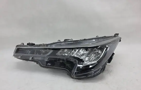 Toyota Corolla E210 E21 Headlight/headlamp 8115002S60