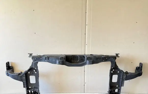Hyundai i40 Radiator support slam panel 641463Z000