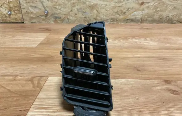 Opel Insignia A Dash center air vent grill 13282235 081020