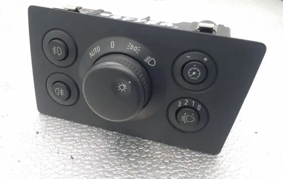 Opel Zafira B Light switch 13205869 04060200