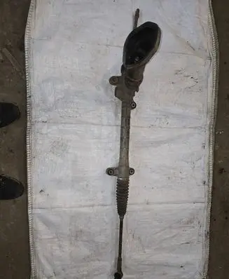 Toyota Avensis T250 Steering rack