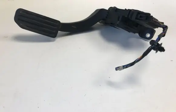 Volvo XC60 Accelerator throttle pedal 6G929F836CD
