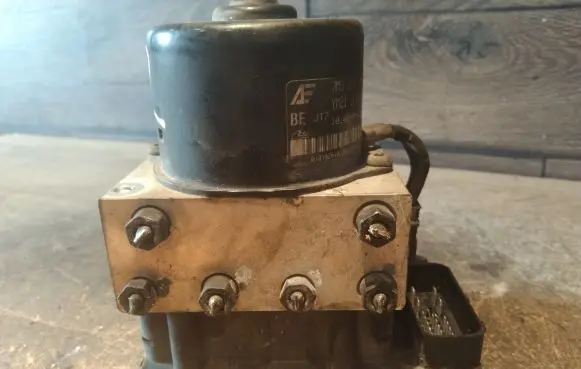 Ford Galaxy ABS Pump 1J0907379P 7M3614111H