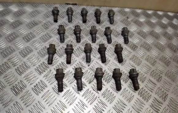 Nuts/bolts