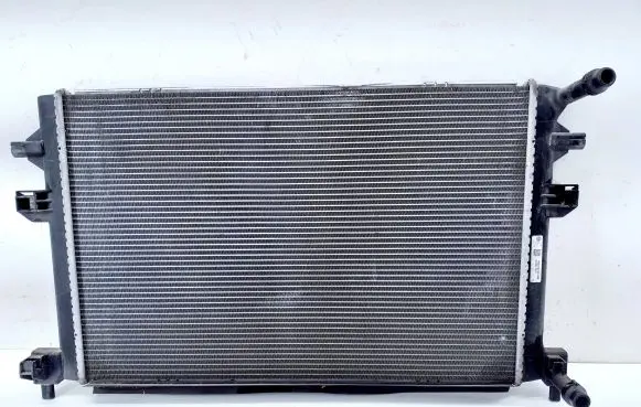 Skoda Superb B8 (3V) Intercooler radiator 5Q0121251GB