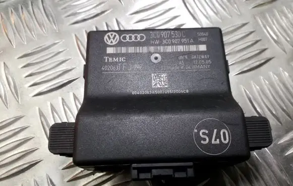 Volkswagen PASSAT B6 Other control units/modules 3C0907530C