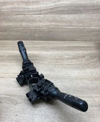 Toyota Aygo AB10 Wiper turn signal indicator stalk/switch 17F001 173848