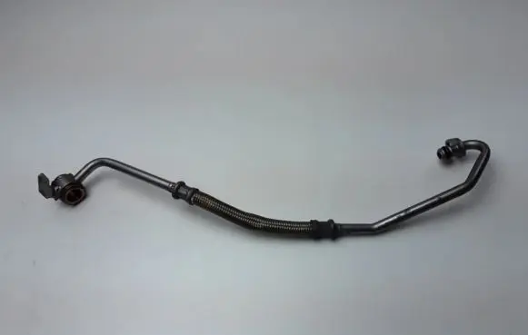 Opel Grandland X Turbo turbocharger oiling pipe/hose 9817807880
