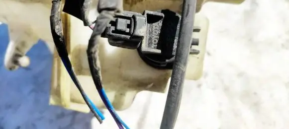 Toyota Prius (XW20) Windscreen/windshield washer pump 8533060180 85330-60180