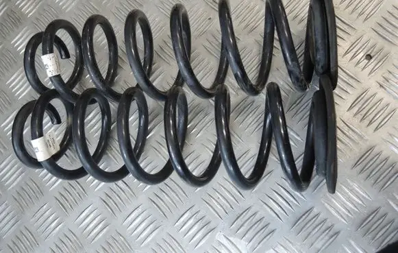 Volkswagen Golf VII Rear coil spring 5Q0511115GH