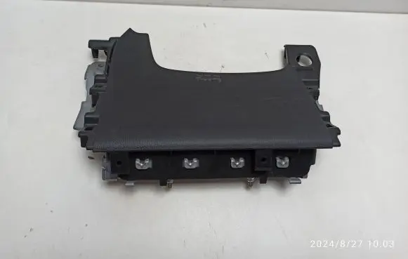 Mitsubishi Eclipse Cross Knee airbag 7030A63550