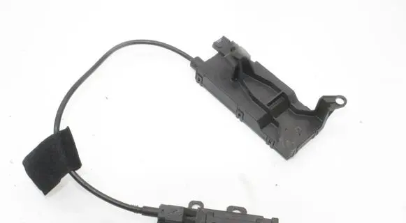 Mercedes-Benz SL R230 Keyless system antenna A2308200075