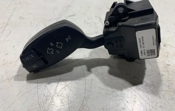 BMW 5 E60 E61 Indicator stalk 6951349 0110675006