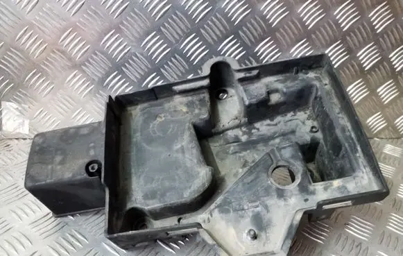 Battery tray