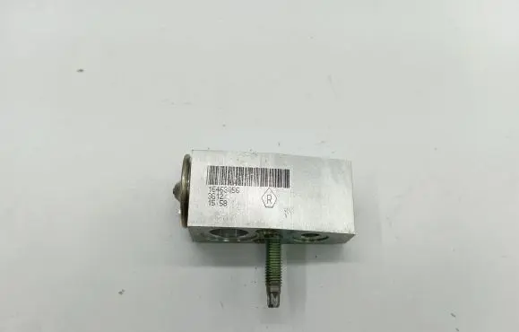 Chevrolet Trax Air conditioning (A/C) expansion valve 16463056