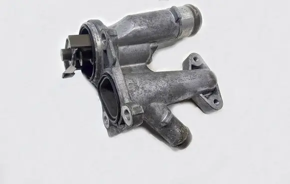 Ford C-MAX II Thermostat housing 5G-9K478-AA