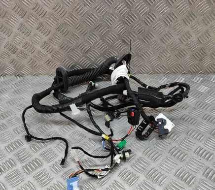 Tesla Model Y Front door wiring loom 148904402E