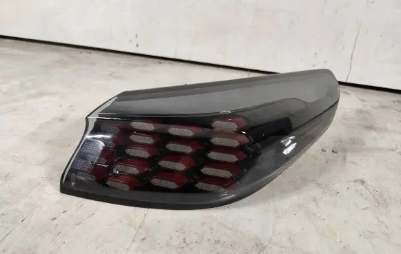 KIA Xceed Rear/tail lights 92402J7800 0R80RR02 R0000R800000024