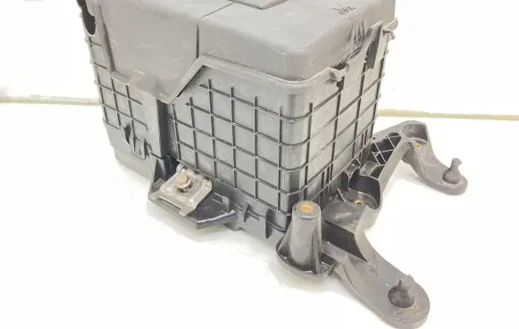 Volkswagen PASSAT B7 Battery box tray 1K0915333 3C0915443A