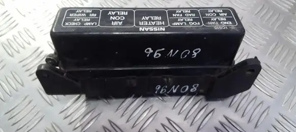 Nissan Serena Fuse box set pr00700000 pr007-00000