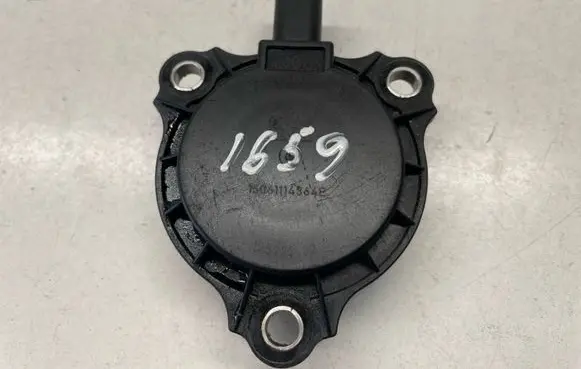 Mercedes-Benz S C217 Camshaft speed sensor A2761560790 2761560790