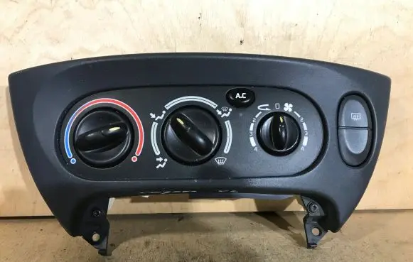 Renault Megane I Climate control unit B64RAC 663391J 102043