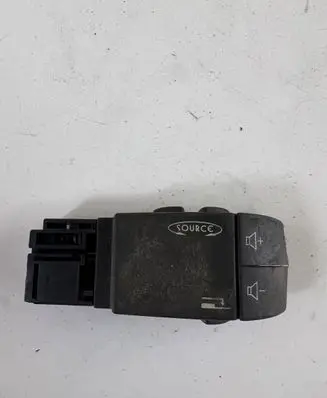 Multifunctional control switch/knob