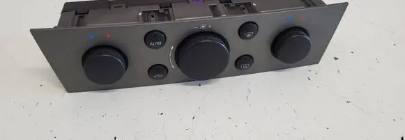 Opel Vectra C Climate control unit 13138196 69560002