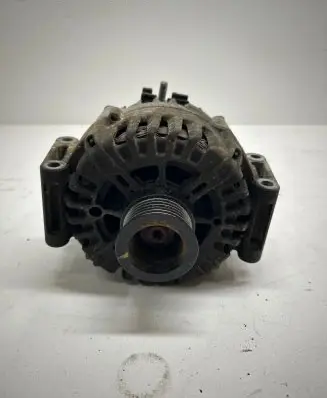 Mercedes-Benz C W204 Generator/alternator A0009067702 412015220 26181888