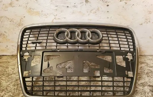 Audi A6 S6 C6 4F Front bumper upper radiator grill