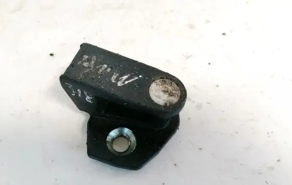 BMW 5 E34 Front door lock loop/hook striker 8122299