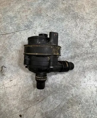 BMW i3 Electric auxiliary coolant/water pump 6834917