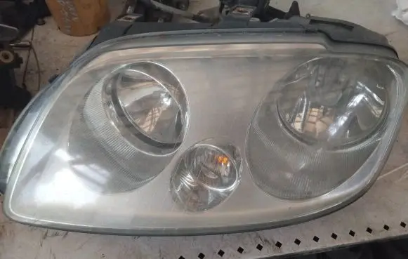 Volkswagen Touran I Headlight/headlamp