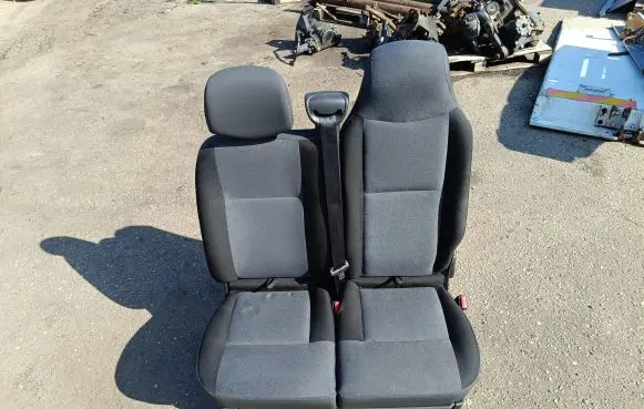 Renault Master III Front double seat 876010102R